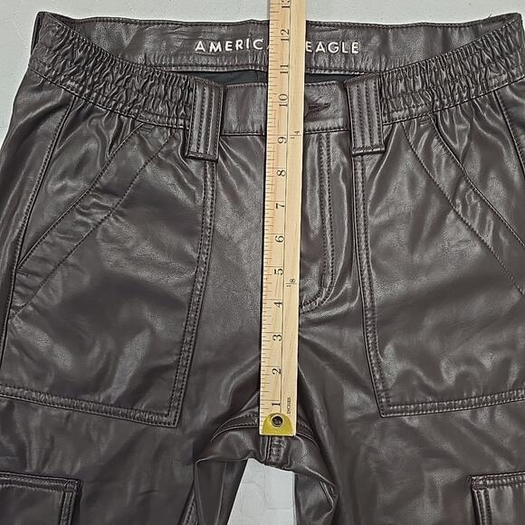 AE Stretch High-Waisted Vegan Leather Cargo Pant Sz 8 Chocolate Brown NWT - Picture 7 of 9